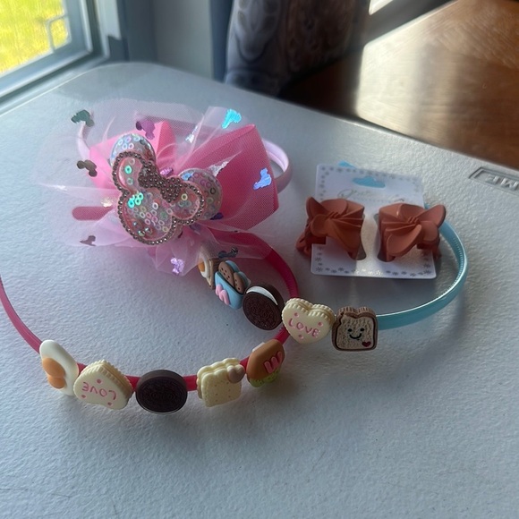 NEW Pink and Blue Headbands with Bow and Charms - Picture 2 of 3